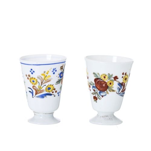 Cristal e vidro - Dois copos em vidro coalhado La Granja - Século XVII