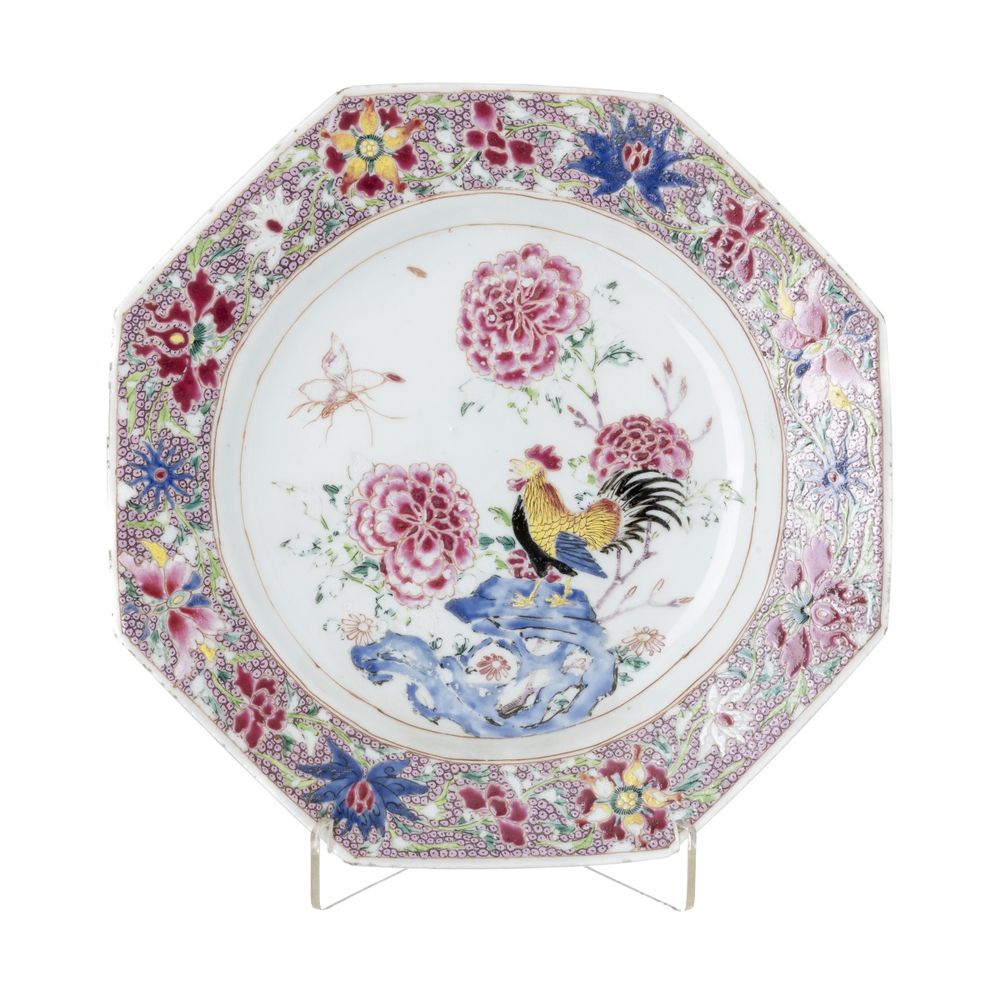 Porcelana oriental - Prato de bordo recortado - Companhia das Índias