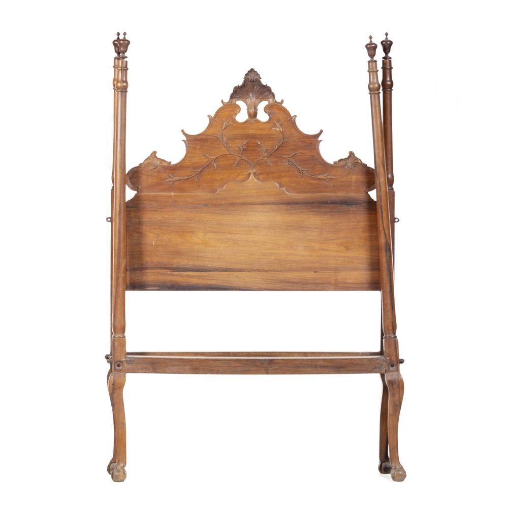Cama de solteiro D. José em pau-santo - Século XVIII
