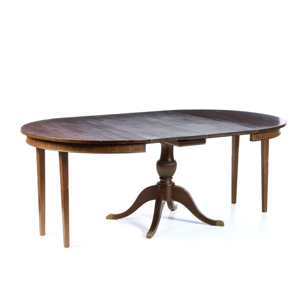 Mesa de sala de jantar - Século XIX