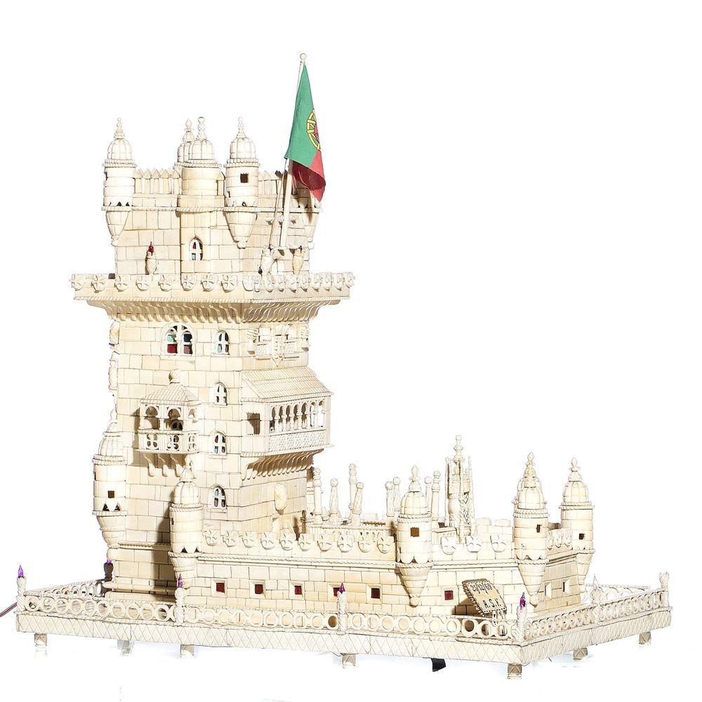 Torre de belém em osso - 58 cm