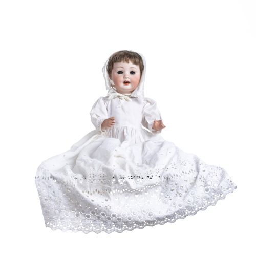 Brinquedos antigos - Boneca de porcelana