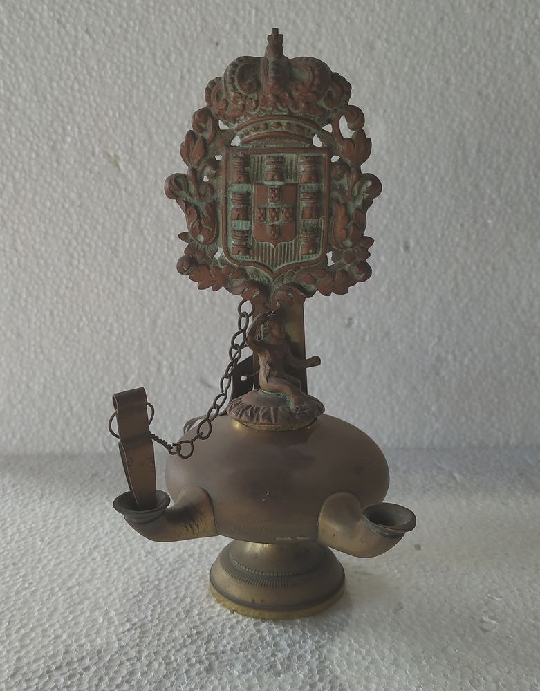 Lamparina brasonada - Armas Reais Portuguesas - Século XIX