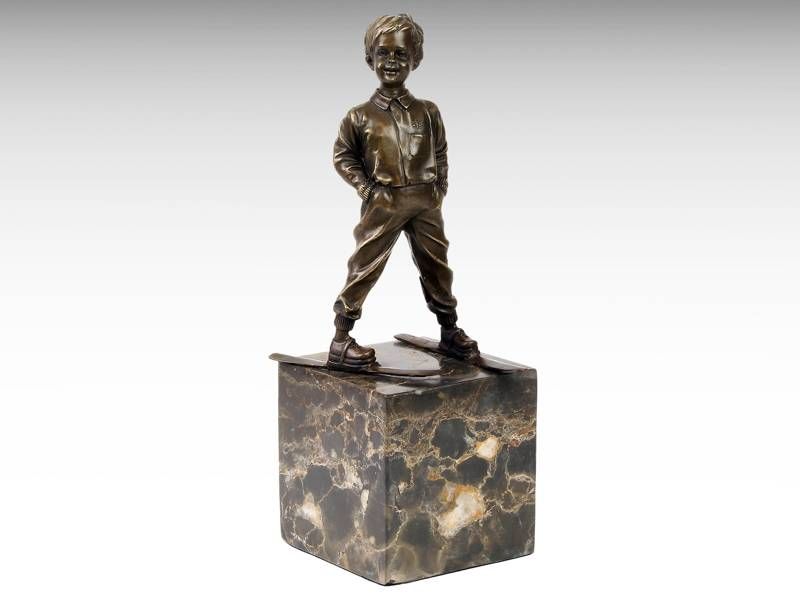 Escultura de bronze - Menino esquiador