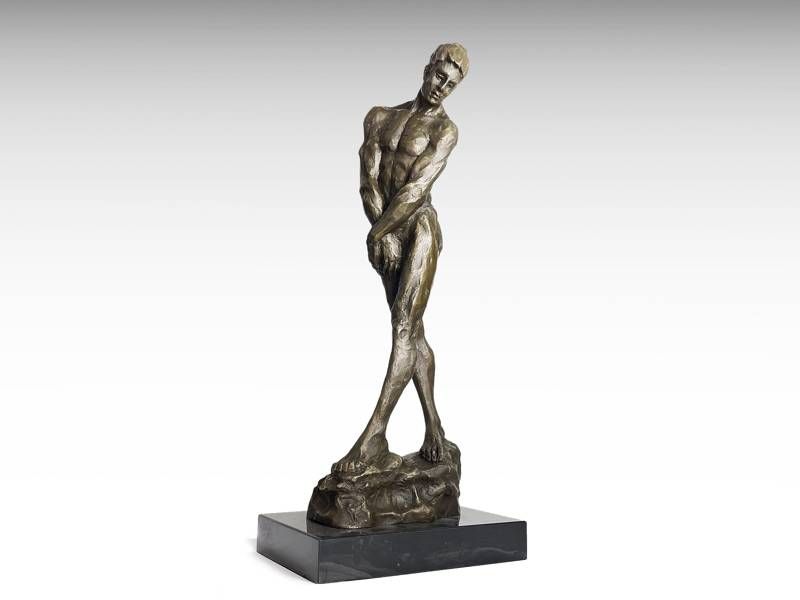 Escultura de bronze - Homem de pé (projetada por A. Rodin)