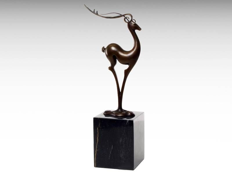 Escultura de bronze - Rena