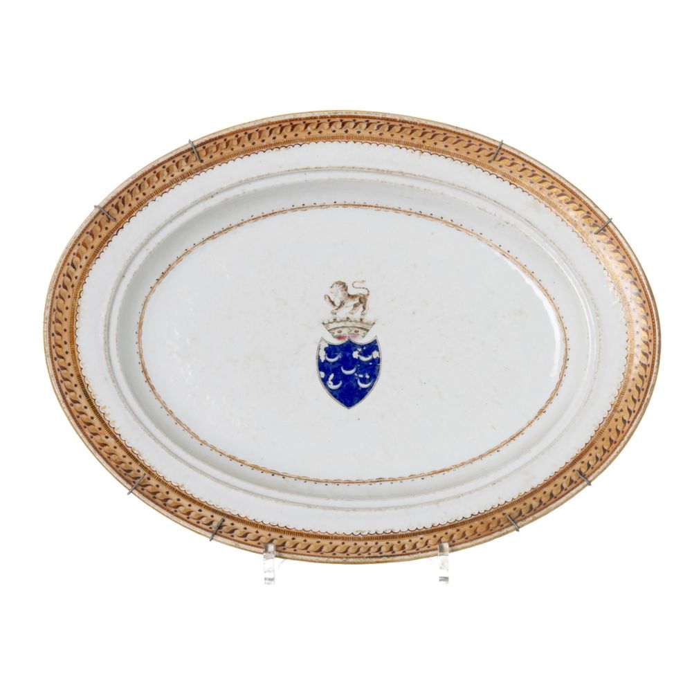 Porcelana chinesa - Travessa brasonada - C. das Índias - Século XVIII