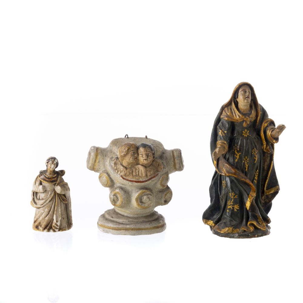 2 Nossa Senhora e peanha - Século XIX